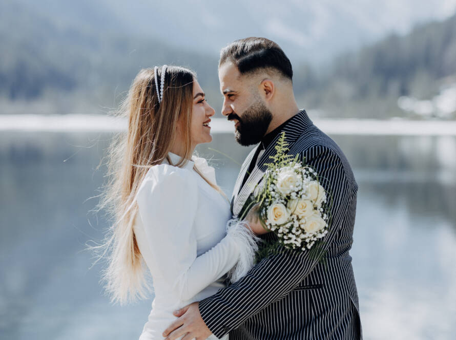 Hochzeitsfotografie in Österreich in Kleinarl von einem jungen Paar