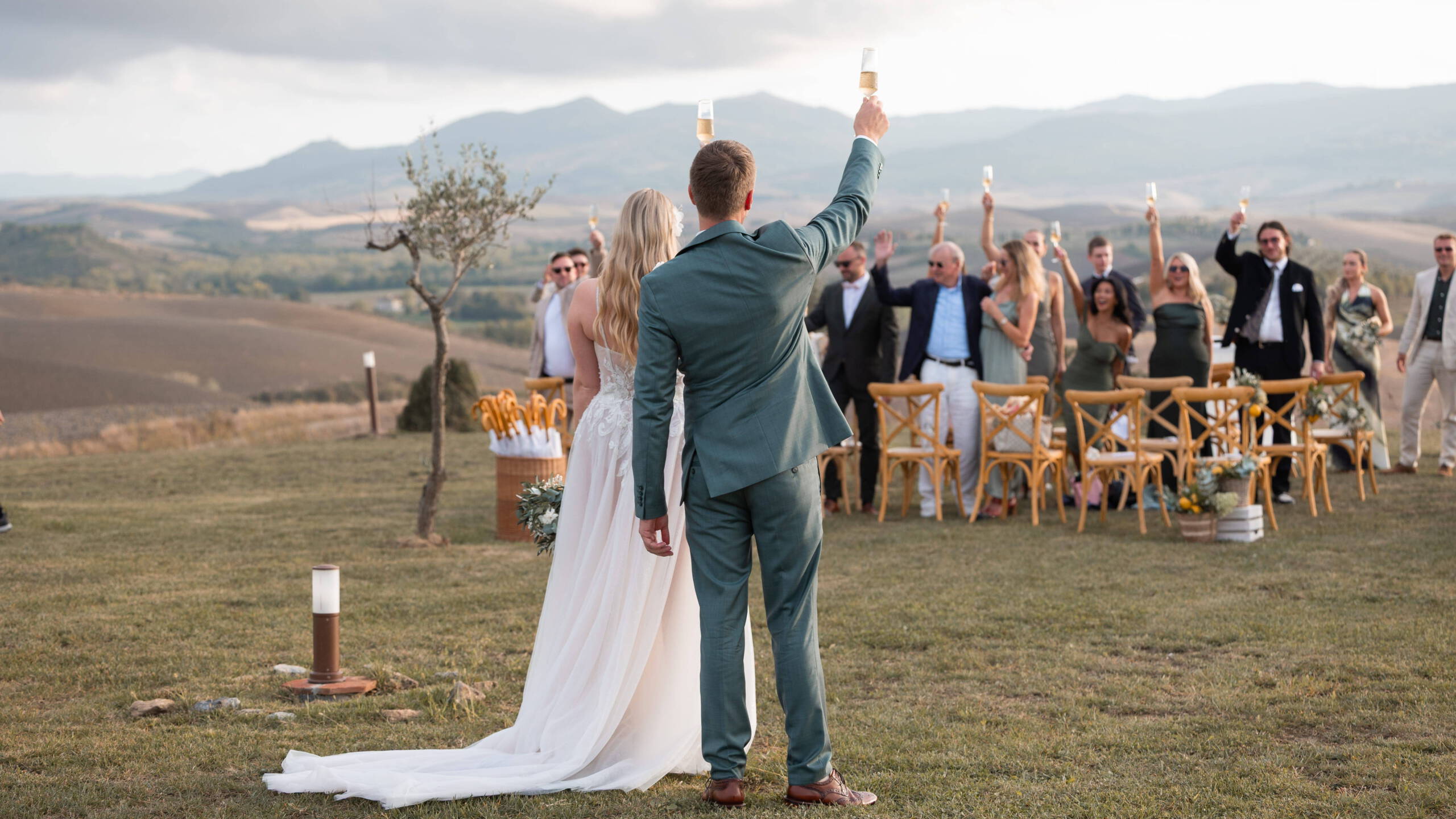 Outdoor wedding ceremony at Villa Tosca in Tuscany
